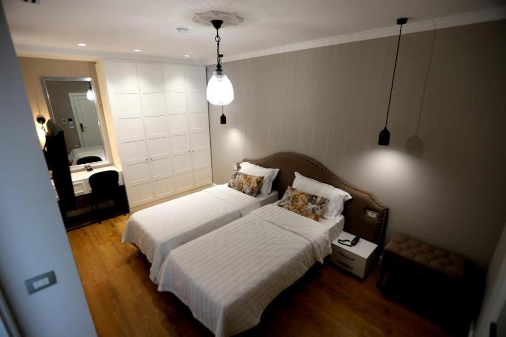Boutique Hotel Whisky Tirana Kamer foto